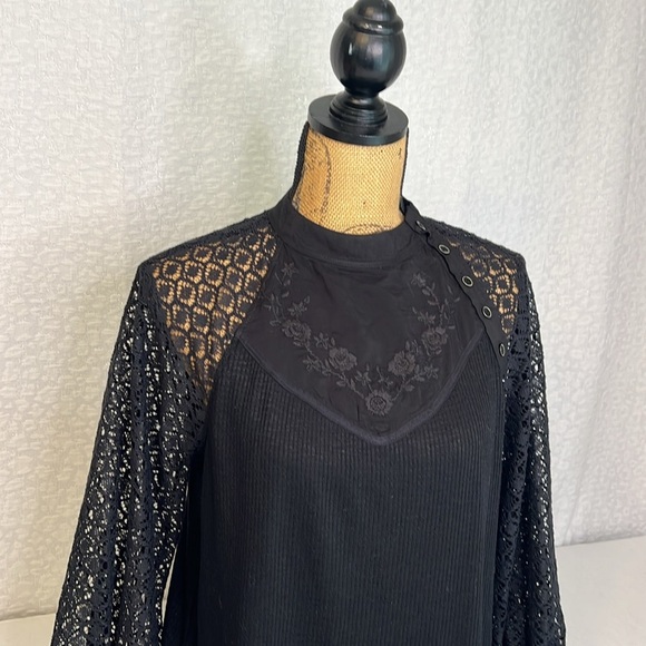 FREE PEOPLE SWEETEST THING LACE SLEEVES THERMAL TOP SMALL - Picture 2 of 16